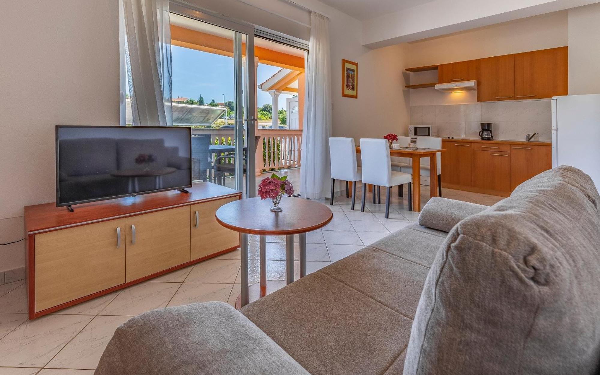 Rok Apartment *